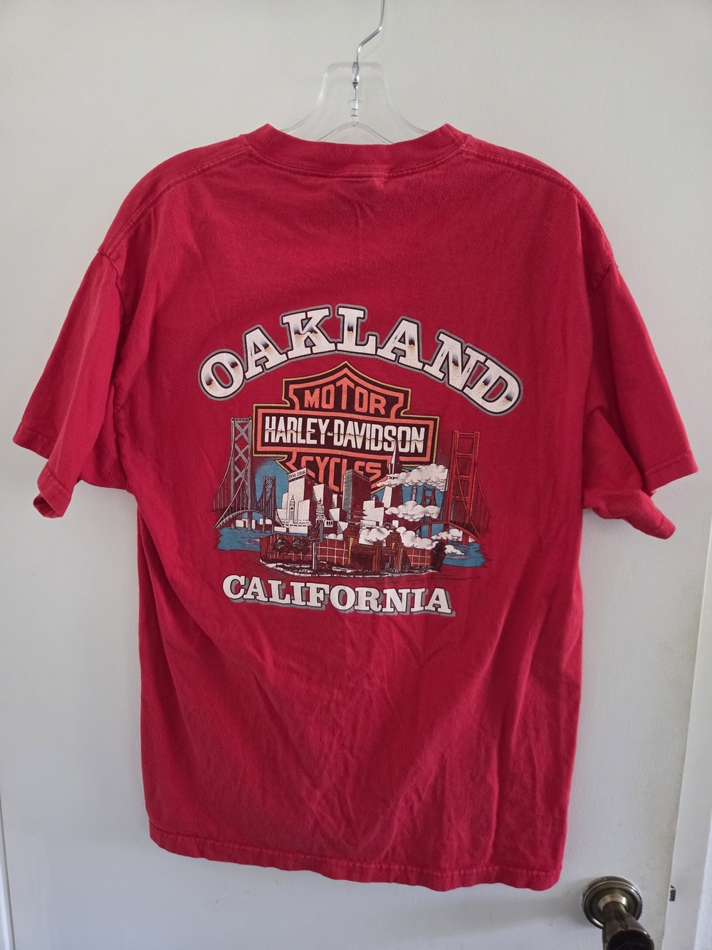 Harley-Davidson Red Oakland California Graphic Tee - Men's Shirt